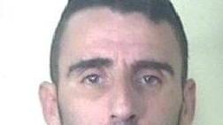 Rapina e ferisce il vicino disabile: arrestato dall’Arma