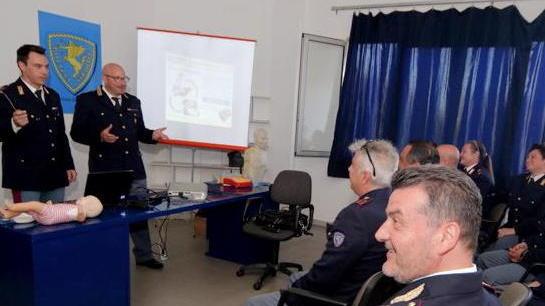 Polstrada a lezione di soccorso