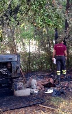 Trattore a fuoco: si indaga sul dolo 