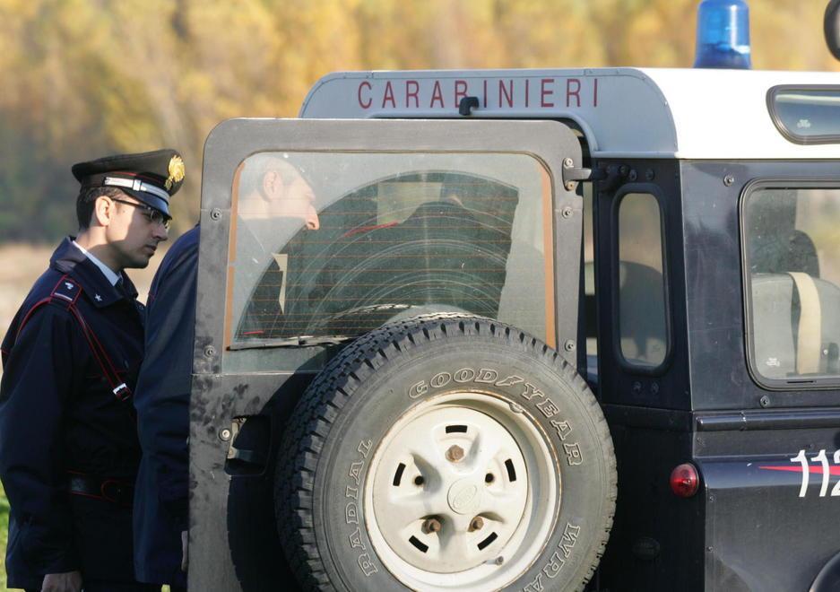 Pesta moglie e figlia: «Non mi rispettano» 