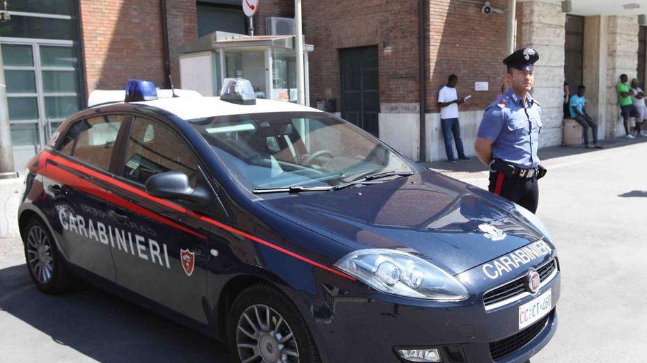 Nella valigia oltre 4 chili di marijuana
