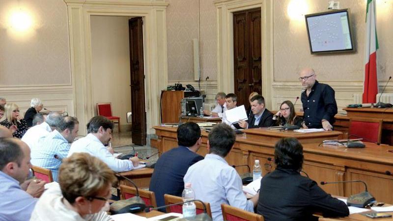 Un momento del consiglio comunale