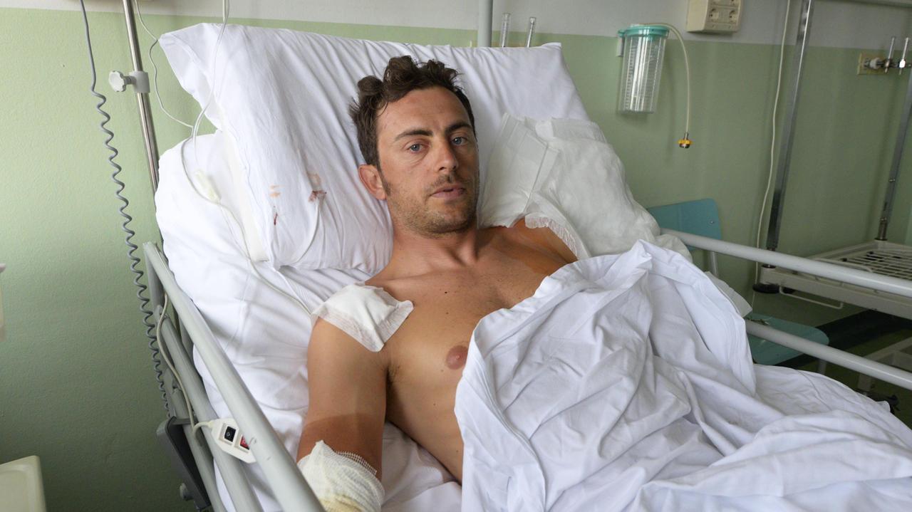 Daniele Colli dopo l'operazione all'ospedale di Grosseto (foto agenzia Bf)