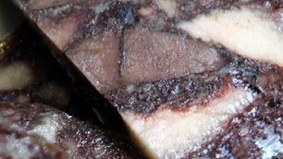 Si rompe un dente mangiando il biroldo denunciata la Conad