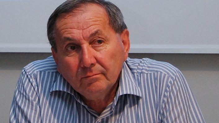 Belloli: «Basta soldi a 4 lesbiche». Ma lui nega