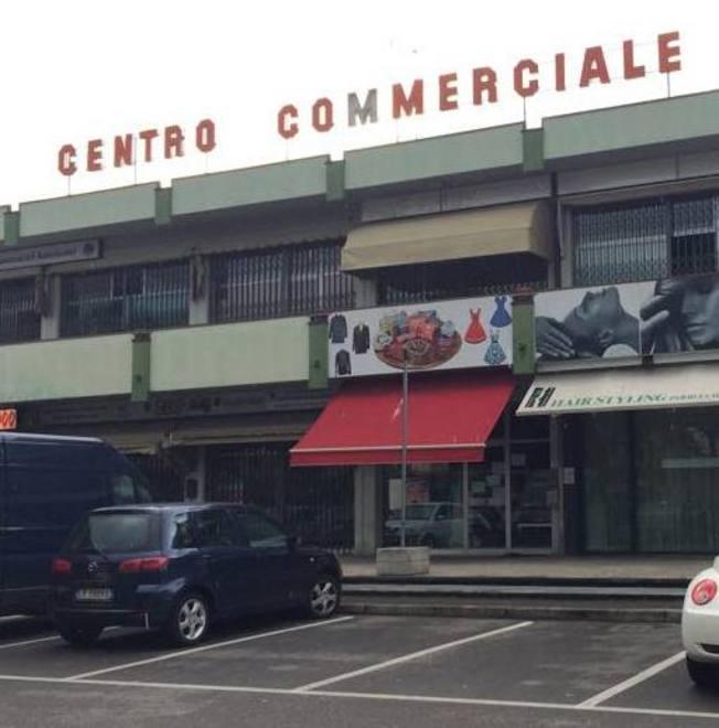 Black out di 14 ore provoca gravi danni a negozi e condomini