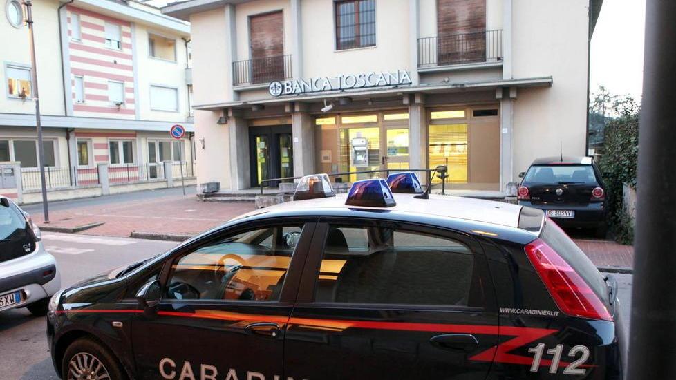 Rapina con il trincetto Portati via 40.000 euro