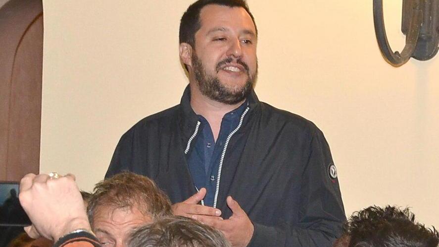Il comizio di Salvini si terrà ma spostato a Calambrone