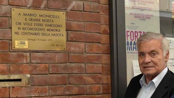 Viareggio celebra il genio della commedia all’italiana