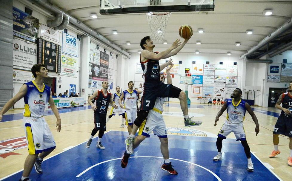 Strepitoso Cecina conquista la finale 