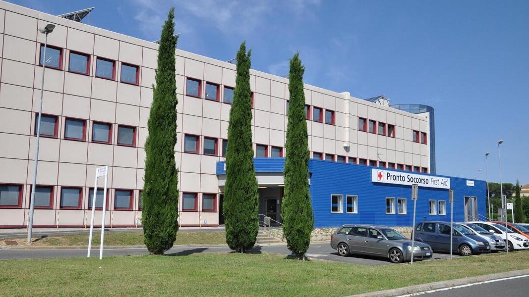 L'ingresso del pronto soccorso dell'ospedale di Cecina