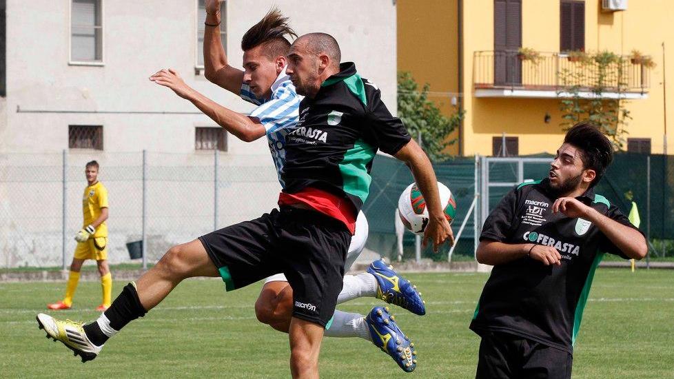 S. Agostino, assalto al treno Eccellenza