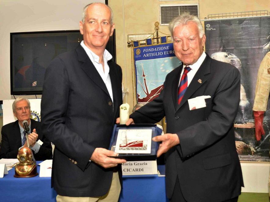 Il prefetto Gabrielli premiato dalla Fondazione Artiglio