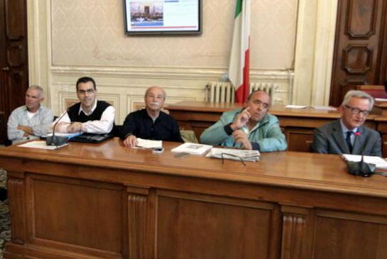 I gestori dei bagni chiedono aiuto all’avvocato Bernardo 
