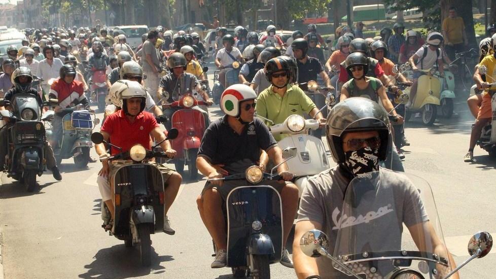 Vespa incontro e quindi tutti al mare