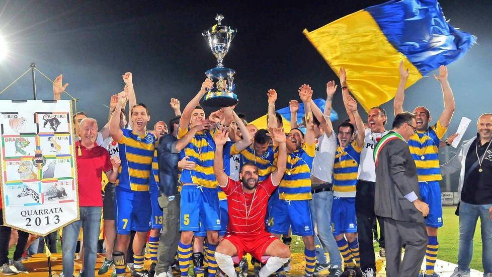 La premiazione dell'edizione 2013 del Palio calcistico (foto Gori)