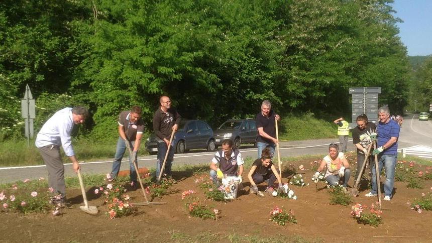 Sindaco e assessori giardinieri per un giorno