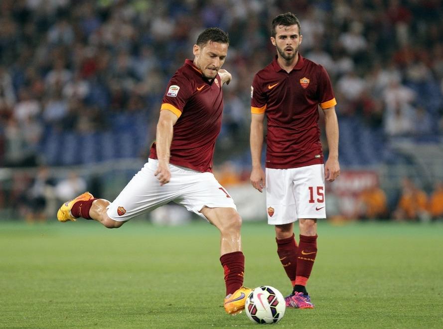 Sorpasso Lazio, la Roma è di nuovo seconda 