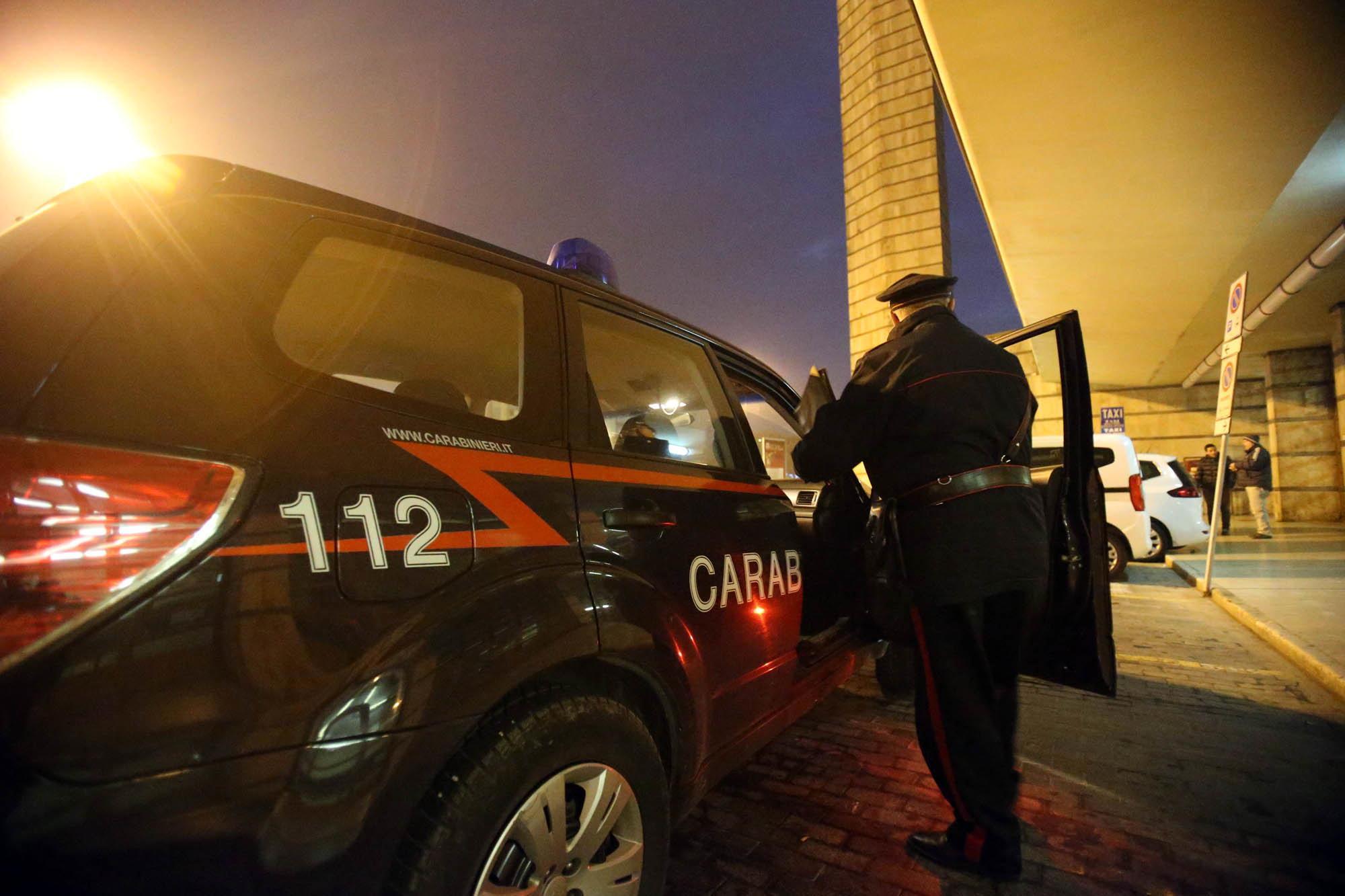 Un intervento dei carabinieri di Montecatini (foto di repertorio)