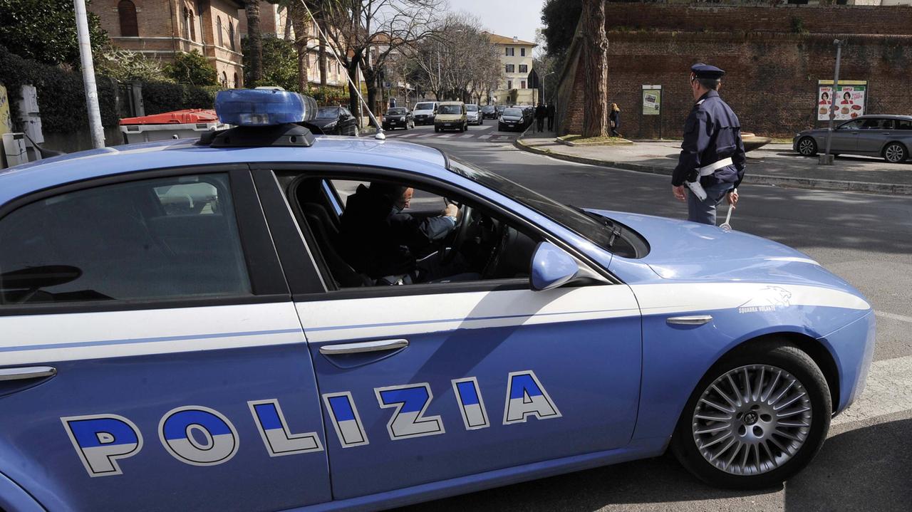Una pattuglia della polizia