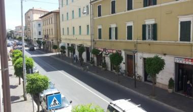 Il traffico tornato alla normalità in via Oberdan