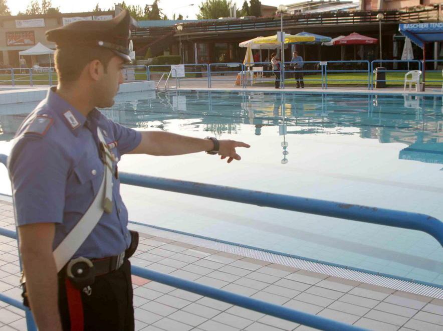 Morì a 15 anni in piscina, i bagnini sono a processo 