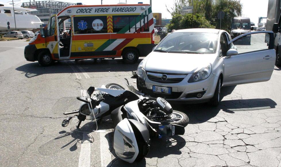 Madre e figlia ferite in un incidente