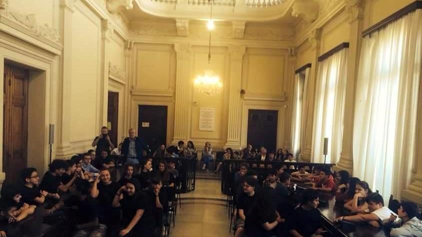 Pari opportunità, il logo scelto in un concorso tra gli alunni