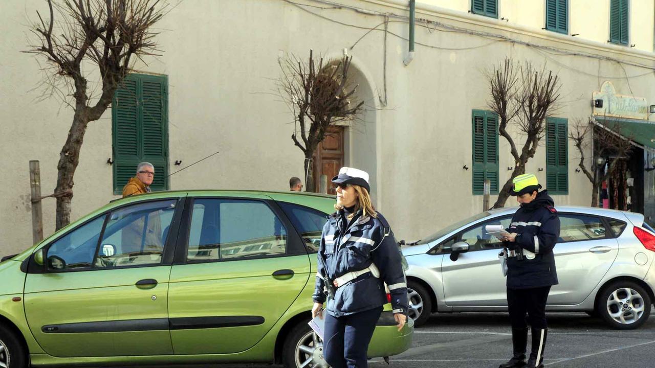 Una pattuglia della polizia municipale
