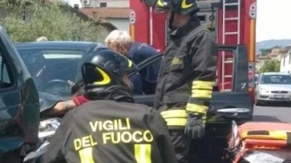 Contro il muro per evitare un gatto