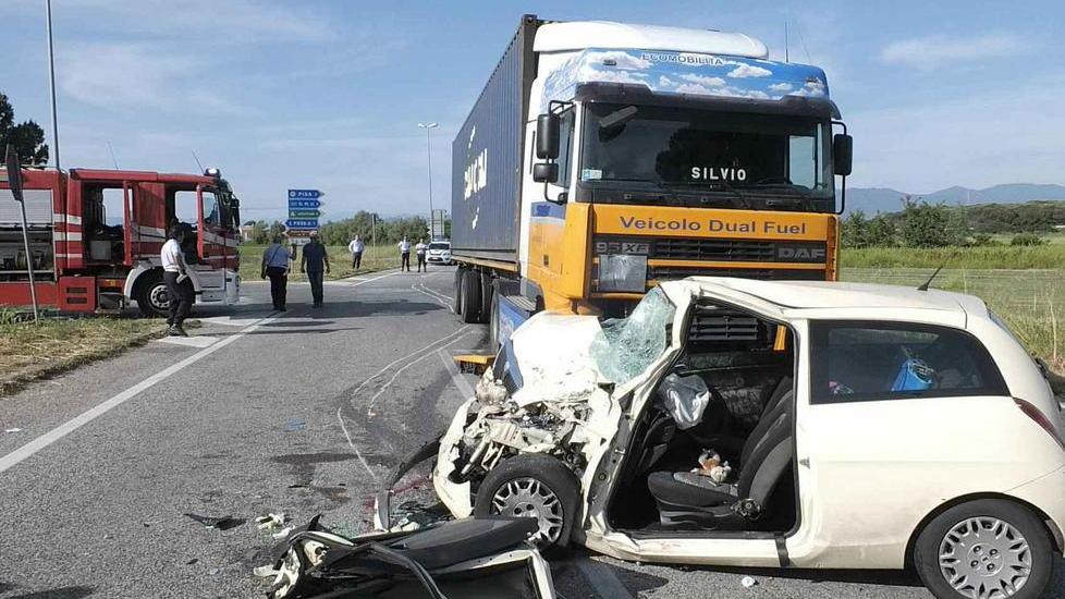 Incidente a San Piero, gravi due giovani