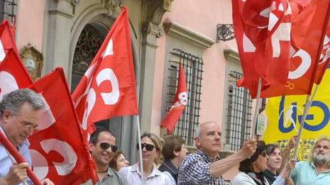 Poche presenze al presidio contro la “buona scuola”
