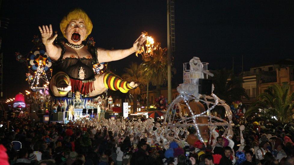 Carnevale di Viareggio: varato il nuovo bando, tornano promozioni e retrocessioni 