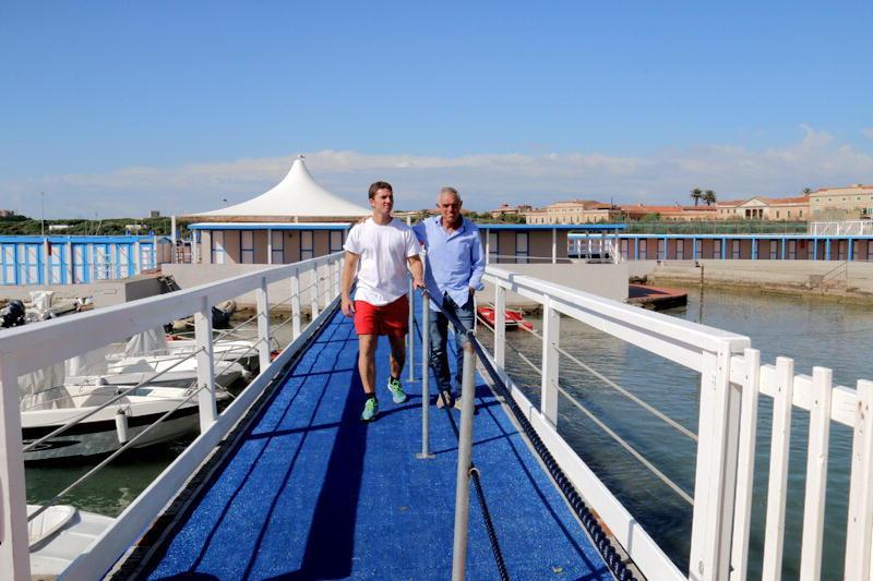 Riccardo Ganni mostra il corridoio interno ai Lido (Marzi Pentafoto)