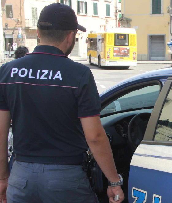 Viareggio: scoppia la lite, spuntano i coltelli 