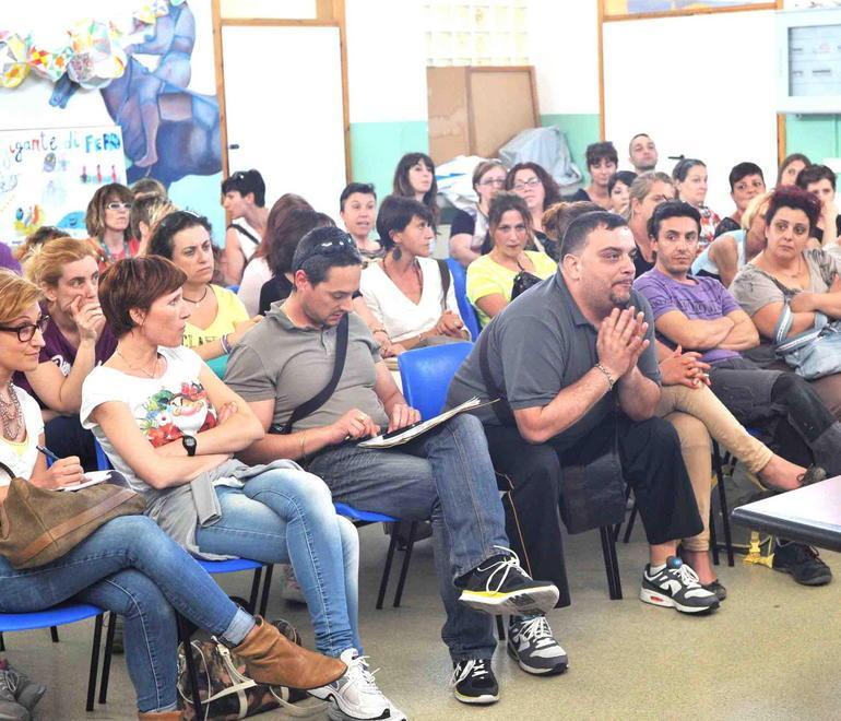 Genitori in rivolta contro il trasferimento dei figli 