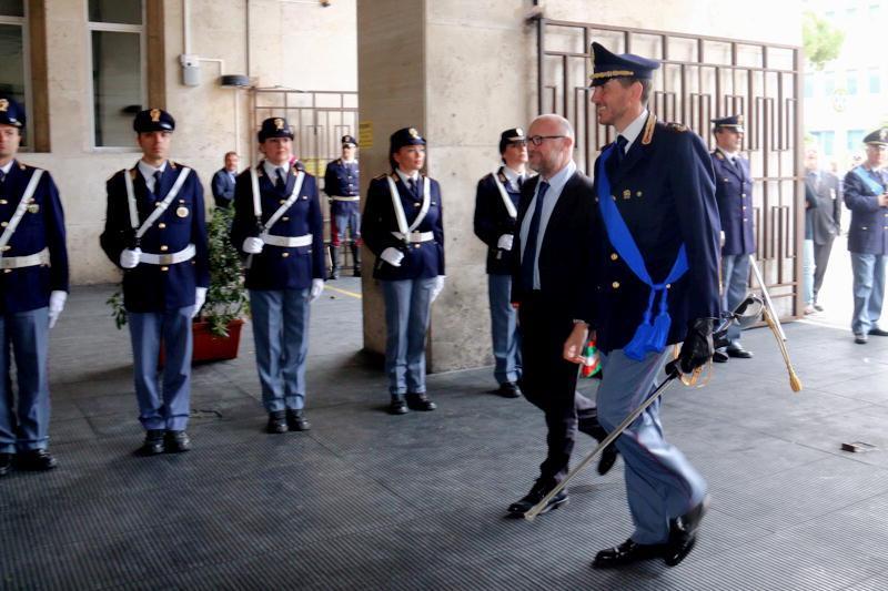 Il sindaco Filippo Nogarin e il capo della Digos Alessandro Castiglione (Marzi/Pentafoto)