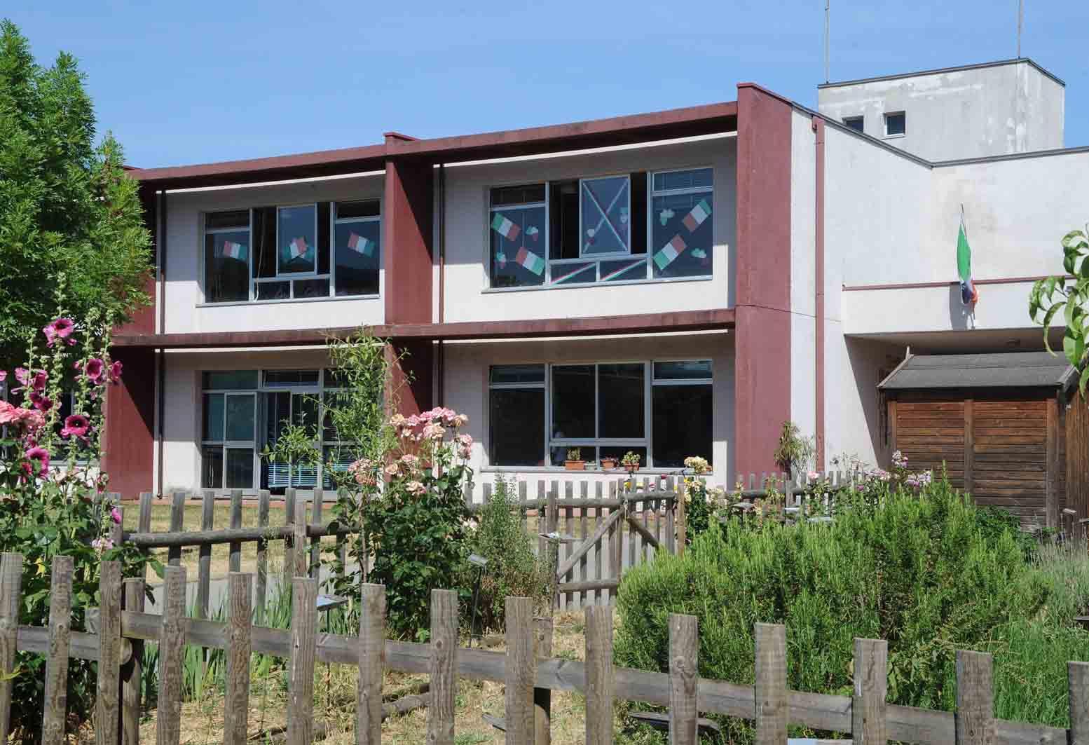 La scuola elementare Nerucci di Montale (foto Gori)