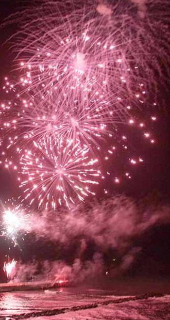 Fuochi d’artificio rinviati di mezz’ora per la sfida scudetto 