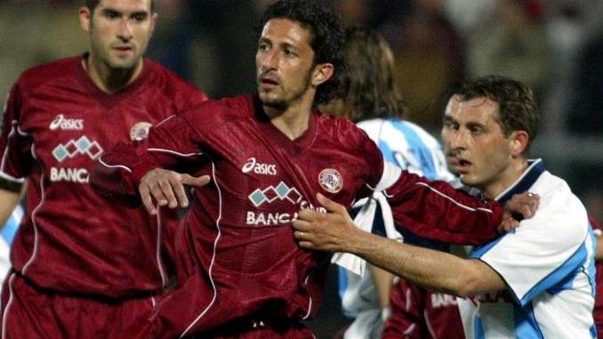 La storia è amaranto, per ora soltanto un ko