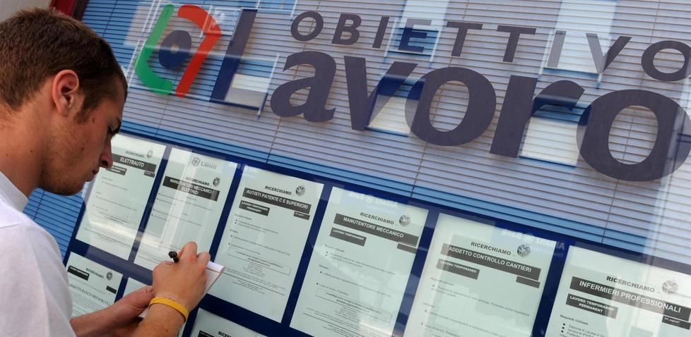 Occupazione, in crescita i contratti indeterminati 