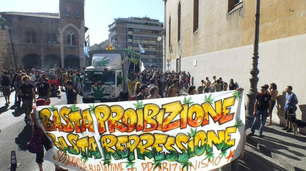 La manifestazione Canapisa (foto di repertorio)