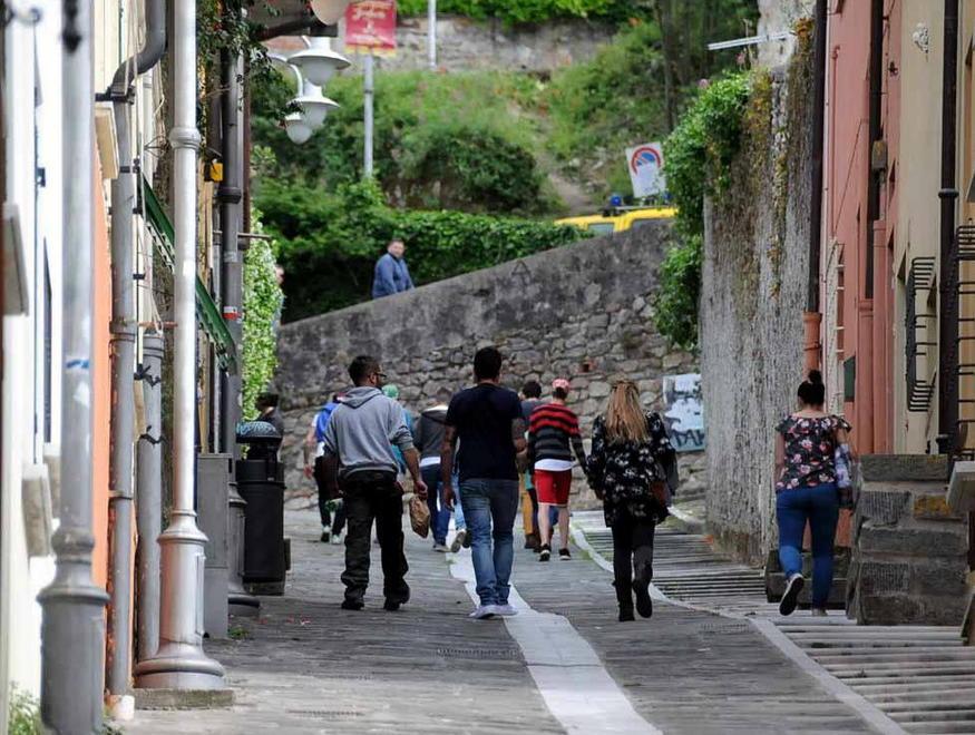 Allarme sbronze tra minori a Spino Fiorito 