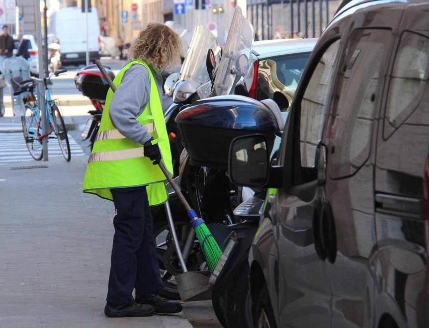 Spazzamento, Cooplat firma il contratto ponte 