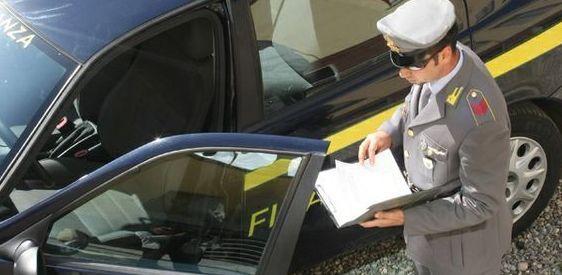 Frode sui dipendenti: denunciati due ex direttori 