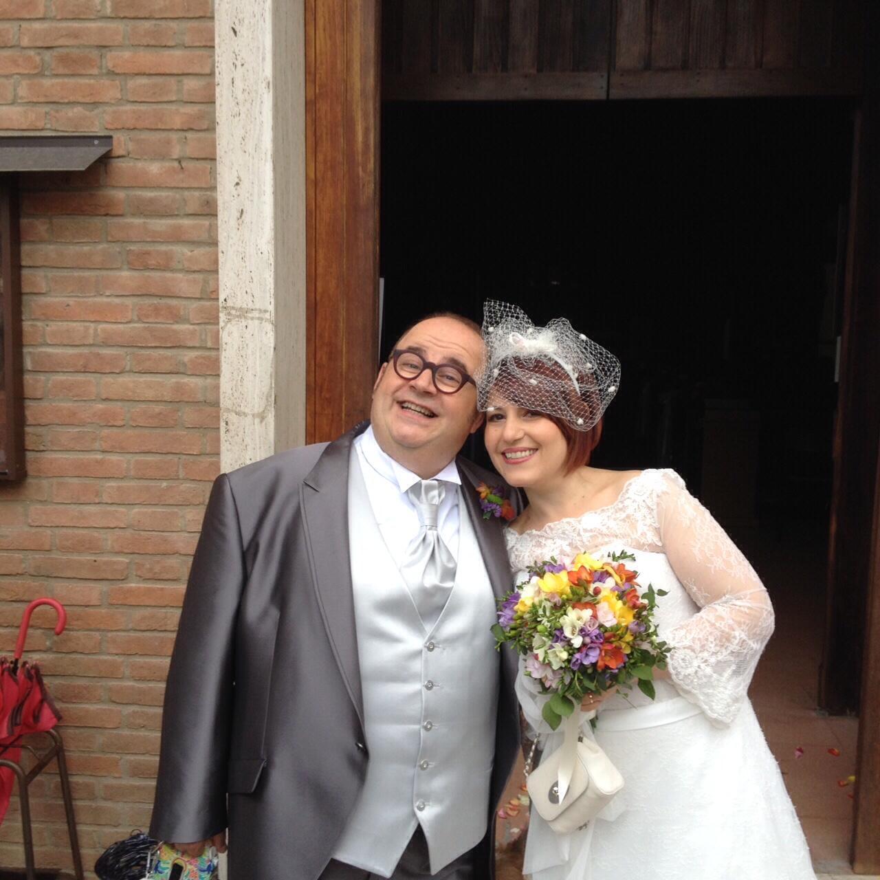 Gianni Fantoni con la moglie Margherita Ascolano dopo la cerimonia