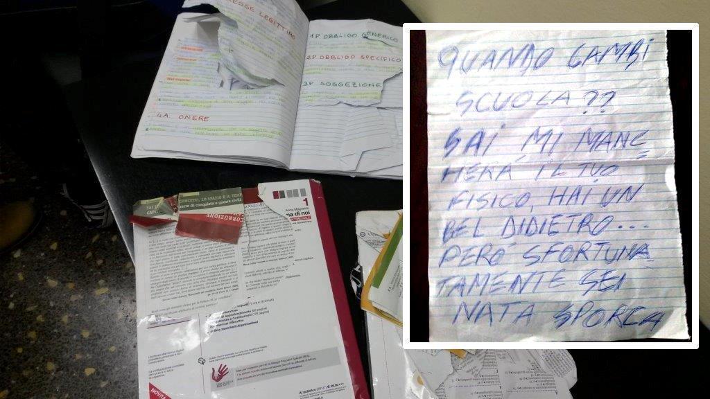 I libri strappati alla studentessa e una lettera con le offese razziste