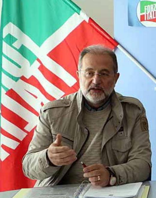 Antonio Delvino: ecco come nacque il buco di 420 milioni all'Asl di Massa Carrara 
