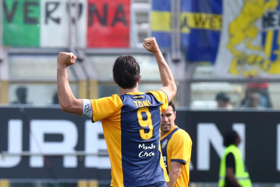 Luca Toni, 150 gol in A e re dei bomber 
