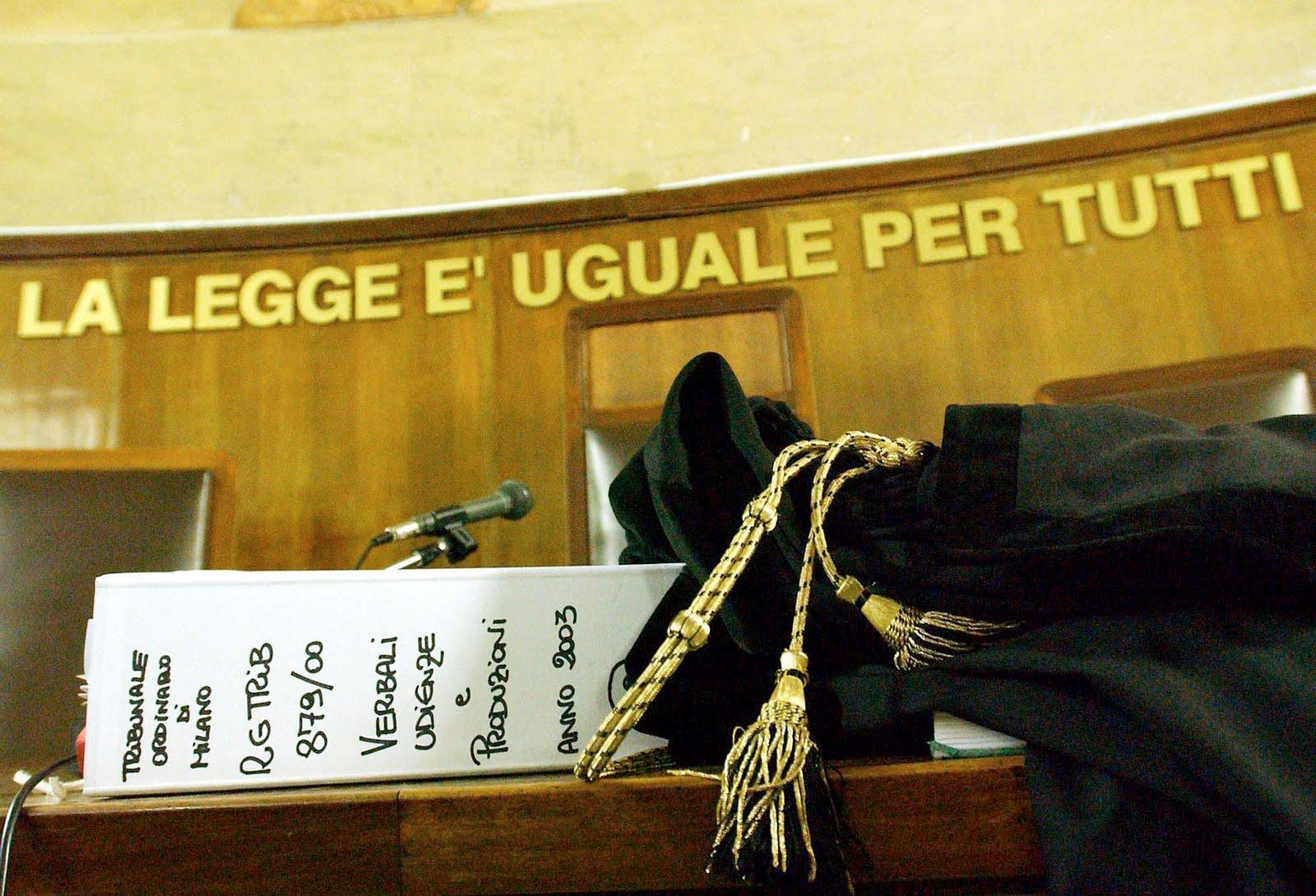 Testamento con firma falsa: due versiliesi a processo 